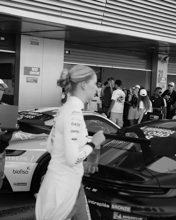 Guests in the pit lane at the Jerez circuit